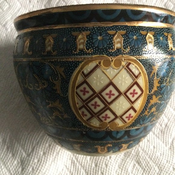 Beautiful Hand painted small planter vase bowl blue 3.75" x 4.75" - Picture 6 of 9